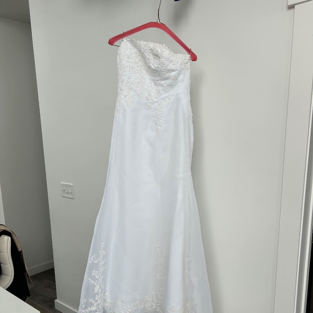 Demetrios Ilissa Wedding dress